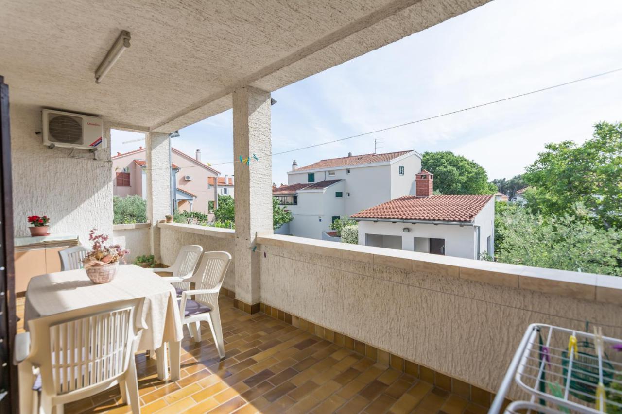 Apartman Zvjezda Biograd Na Moru Exterior photo